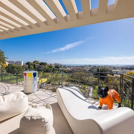 06bk - Superb Contemporary Sea-view Villa