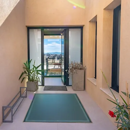06bk - Superb Contemporary Sea-view